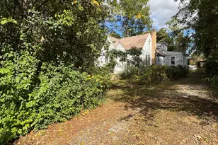 6N375 Rosedale Ave, Roselle, IL 60172 - Photo 1