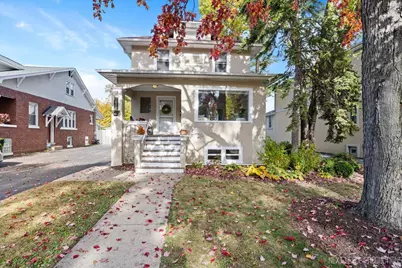 392 Herrick Road, Riverside, IL 60546 - Photo 1