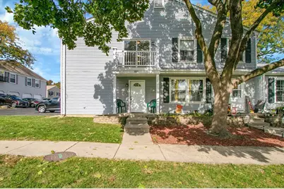 488 Darlene Lane #D, Glendale Heights, IL 60139 - Photo 1