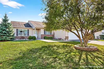 806 Madison Avenue, McHenry, IL 60050 - Photo 1