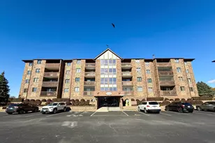 10420 Circle Dr, Oak Lawn, IL 60453 - Photo 1