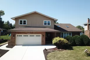 10134 S 87th Ct, Palos Hills, IL 60465 - Photo 1