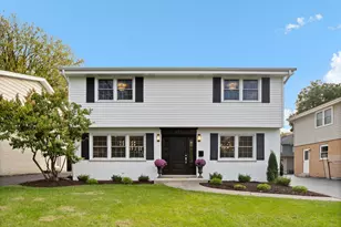 215 45th St, Western Springs, IL 60558 - Photo 1