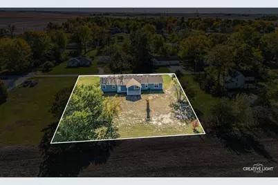 121 Pine Street, Buckingham, IL 60917 - Photo 1