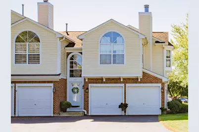571 Grosse Pointe Circle #11-7, Vernon Hills, IL 60061 - Photo 1