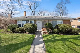 1012 E 159th Pl, South Holland, IL 60473 - Photo 1