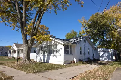 922 W Lafayette Street, Ottawa, IL 61350 - Photo 1