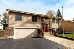 721 S Oak St, West Chicago, IL 60185 - Photo 1