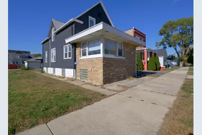 572 Douglas Avenue, Calumet City, IL 60409 - Photo 1