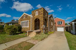 122 Elizabeth St, Calumet City, IL 60409 - Photo 1