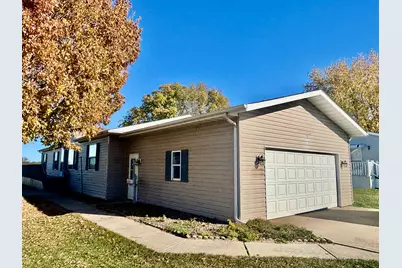 214 E Wood Lane, Belvidere, IL 61008 - Photo 1