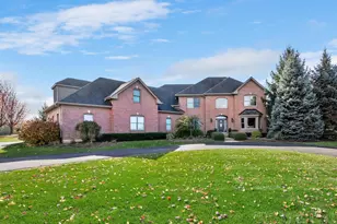 7615 Surini Ln, Crystal Lake, IL 60012 - Photo 1