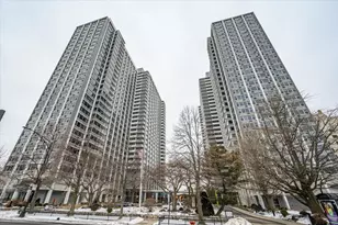 4250 N Marine Dr, Chicago, IL 60613 - Photo 1