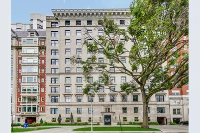 229 E Lake Shore Drive #4W, Chicago, IL 60611 - Photo 1