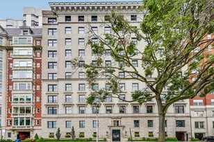 229 E Lake Shore Dr, Chicago, IL 60611 - Photo 1