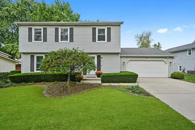 41 Lockman Circle, Elgin, IL 60123 - Photo 1