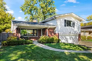 2020 Walnut St, Park Ridge, IL 60068 - Photo 1