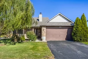 1256 Concord Dr, Elgin, IL 60120 - Photo 1