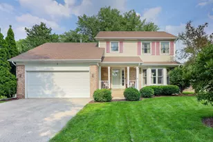 3 Hickory Oaks Ct, Bolingbrook, IL 60490 - Photo 1