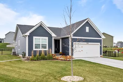 725 Cloverleaf Drive, Marengo, IL 60152 - Photo 1