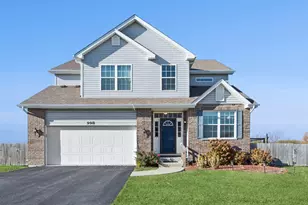 998 Garnet Ln, Montgomery, IL 60538 - Photo 1