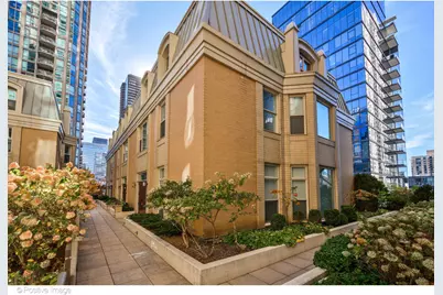 25 E Superior Street #11D, Chicago, IL 60611 - Photo 1