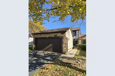 15 White Oak Circle, Saint Charles, IL 60174 - Photo 1