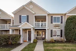 713 Silverstone Dr, Carpentersville, IL 60110 - Photo 1