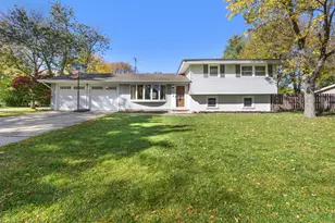 1000 Webster Ln, Schaumburg, IL 60193 - Photo 1