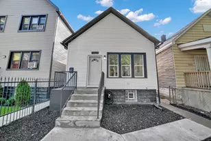7527 S Ellis Ave, Chicago, IL 60619 - Photo 1