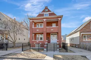 8518 S Marquette Ave, Chicago, IL 60617 - Photo 1