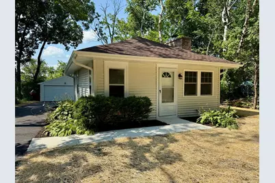 26346 N Walnut Avenue, Mundelein, IL 60060 - Photo 1