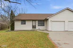 2552 N 4645th Rd, Somonauk, IL 60552 - Photo 1