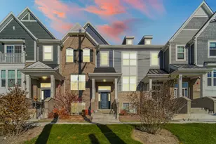 1997 Kingsley Cir, Northbrook, IL 60062 - Photo 1