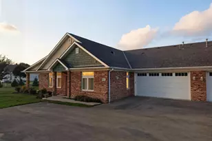 437 Stearn Dr, Genoa, IL 60135 - Photo 1