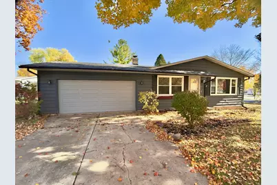 1807 Forrest Boulevard, Saint Charles, IL 60174 - Photo 1