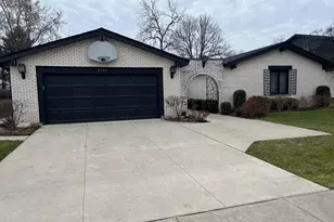 3931 Miller Dr, Glenview, IL 60026 - Photo 1