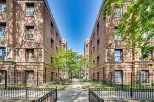 1658 W Farwell Ave, Chicago, IL 60626 - Photo 1