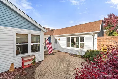 904 Dartmouth Drive, Wheaton, IL 60189 - Photo 1