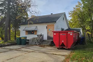 54 Hillcrest Ave, Fox Lake, IL 60020 - Photo 1