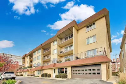 6121 N Northwest Highway #406, Chicago, IL 60631 - Photo 1