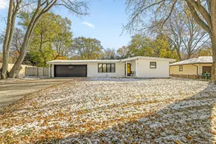 1710 Lynnwood St, Rockford, IL 61108 - Photo 1