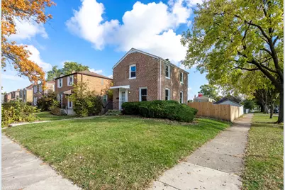4247 Anna Avenue, Lyons, IL 60534 - Photo 1