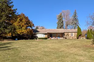 1967 Red Fox Ln, Green Oaks, IL 60048 - Photo 1