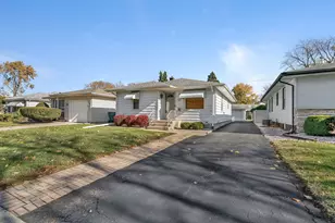 206 S Reed St, Joliet, IL 60436 - Photo 1