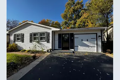 327 Tulsa Avenue, Carpentersville, IL 60110 - Photo 1