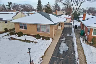 305 N Craig Pl, Lombard, IL 60148 - Photo 1