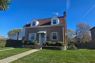 8341 N Osceola Ave, Niles, IL 60714 - Photo 1