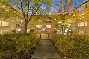 6144 N Damen Ave, Chicago, IL 60659 - Photo 1