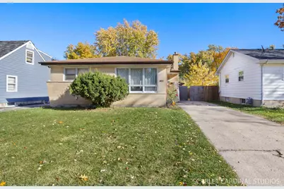 429 N Harvard Avenue N, Villa Park, IL 60181 - Photo 1